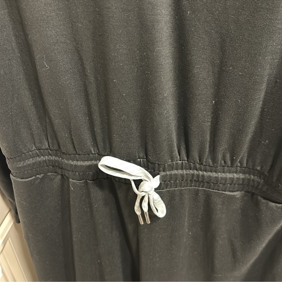 Jackie ONLY don’t share Vuori black jumpsuit size large - Picture 5 of 6